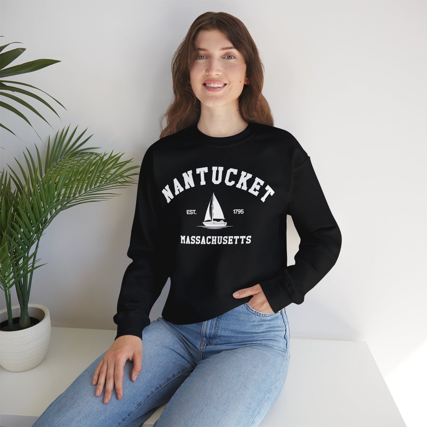 Nantucket Sweatshirt, Vintage Massachusetts MA Sailing Boating Sailboat Beach Town Graphic Crewneck Sweater Jumper Pullover Men Women