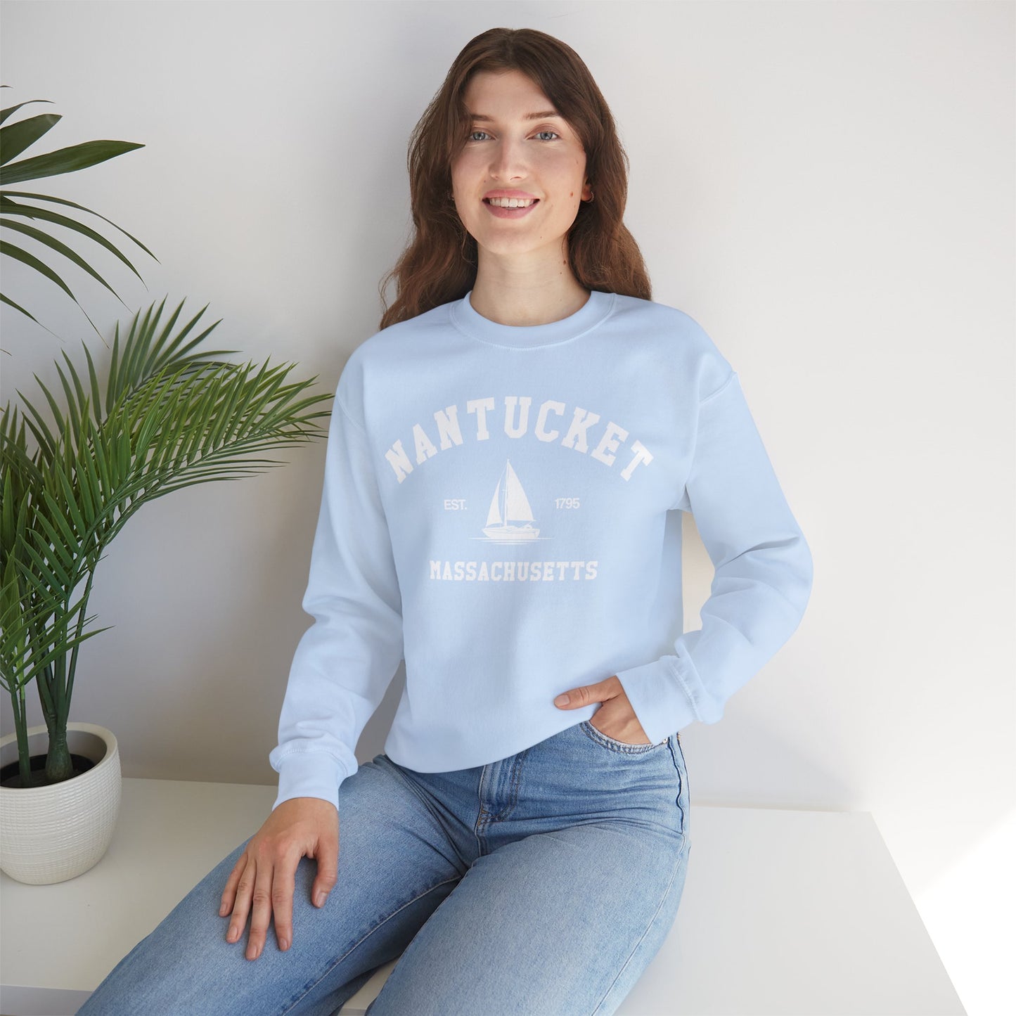 Nantucket Sweatshirt, Vintage Massachusetts MA Sailing Boating Sailboat Beach Town Graphic Crewneck Sweater Jumper Pullover Men Women